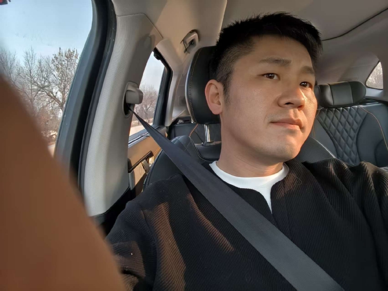 超哥的第二张照片--山东闪婚服务中心