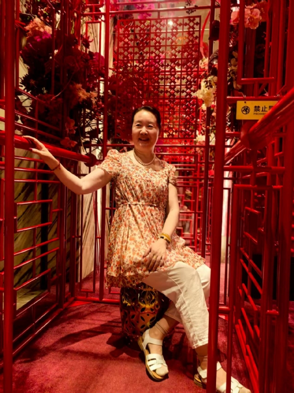 夜莺的第六张照片--山东闪婚服务中心